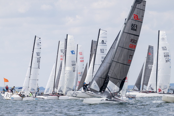 Start der Formula-18-Flotte bei der Travemünder Woche 2026